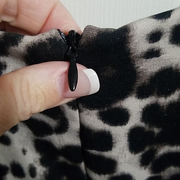 NWT Dress - Picture 4 of 6